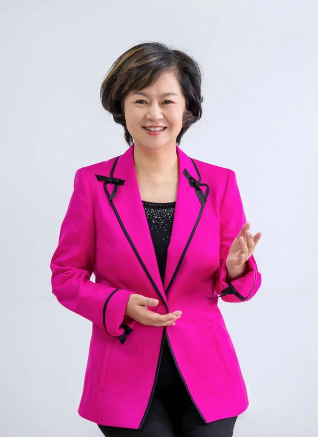 专访《新大头儿子和小头爸爸6》主创 鞠萍：围裙妈妈在变化 更符合现代观众审美