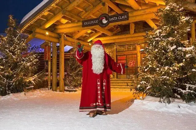 圣诞节的历史由来、发展、现实意义和世界特色