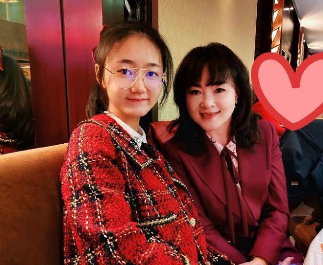 丛飞：行善11年，却被说好人没好报？他的女儿现状告诉你答案