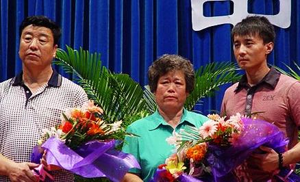 丛飞：行善11年，却被说好人没好报？他的女儿现状告诉你答案