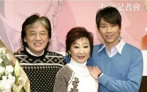 从嫩模到白富美，婚后约会情人，陶喆的“情史”远比你想得更精彩