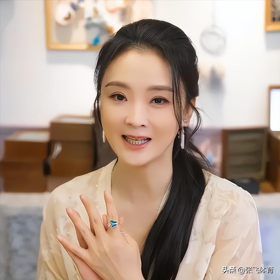 丈夫王志才失联7年，王艳丢失的面子，这次竟被19岁儿子找了回来