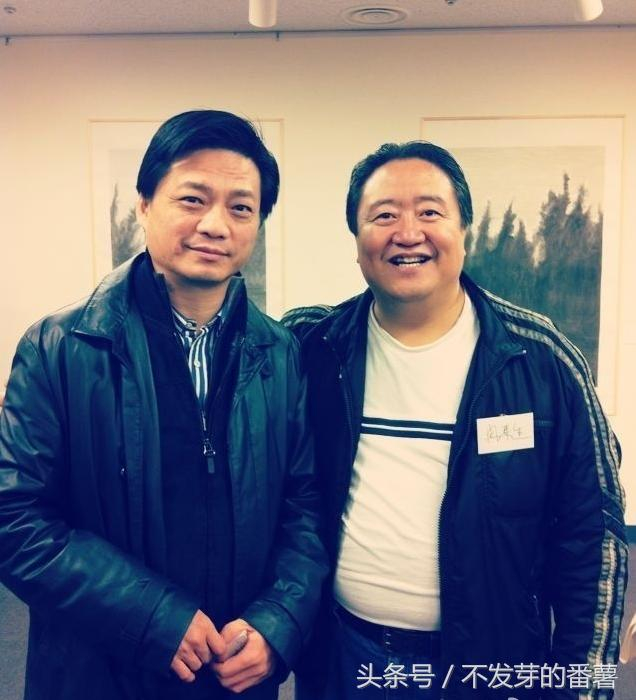 春晚最牛观众笑脸哥真实身份揭秘，他的背景有多大