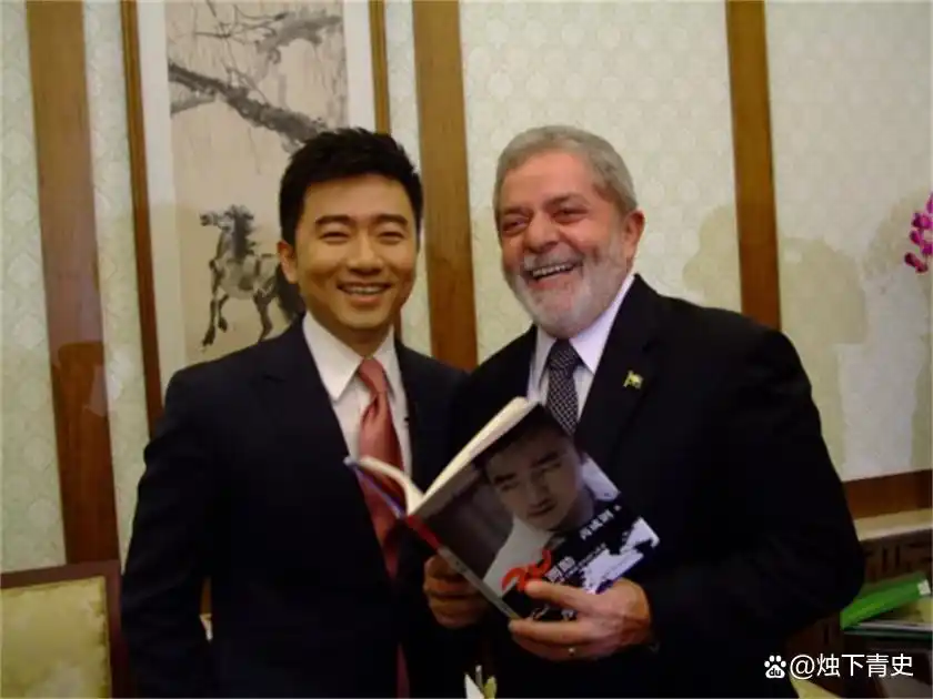 芮成钢曾参加克林顿的私人聚会，服刑六年，出狱以后仍年薪300万