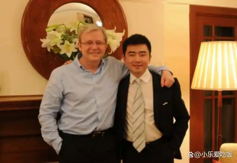 回顾央视名嘴芮成钢：因贪污受贿入狱6年，出狱后年薪300万引争议