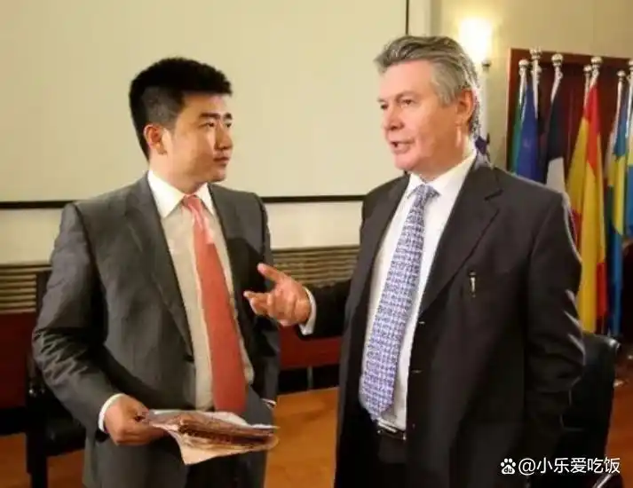 回顾央视名嘴芮成钢：因贪污受贿入狱6年，出狱后年薪300万引争议