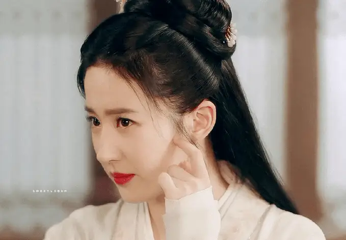 李易峰多次嫖娼？李还有更多大瓜？王嘉尔陈伟霆被牵连？baby碰瓷刘亦菲？魏晨怎么了？某男星也塌房了？小扒问答回复