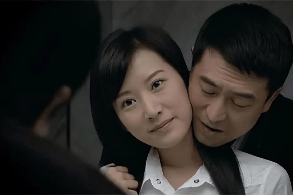 《蜗居》海藻到死都不知道，让宋思明神魂颠倒的，只是她的第一次