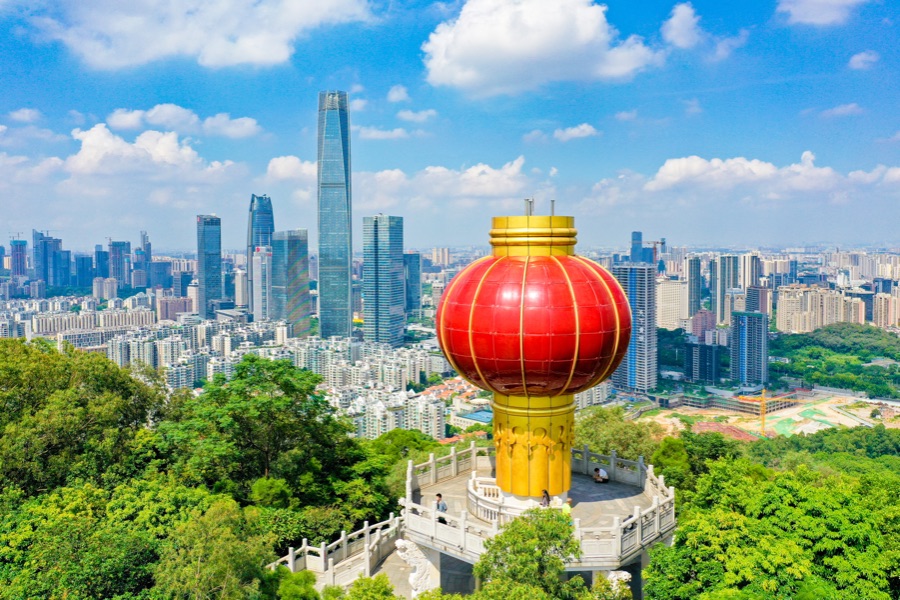 央视主持人撒贝宁打卡东莞制造，解锁东莞“智创优品”美学价值