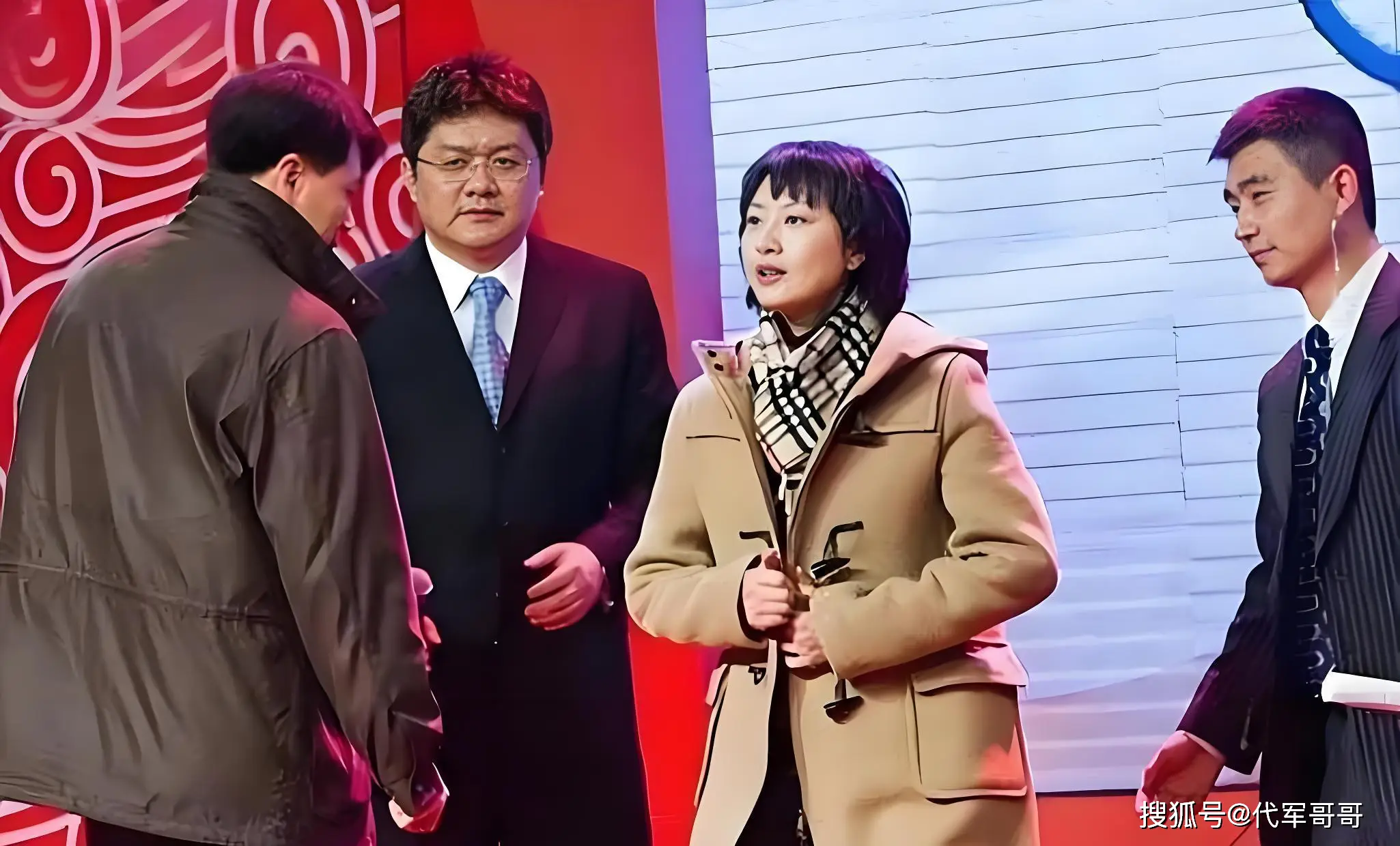 18年前，北京台美女主持人胡紫薇，大闹丈夫张斌发布会，如今怎样了？