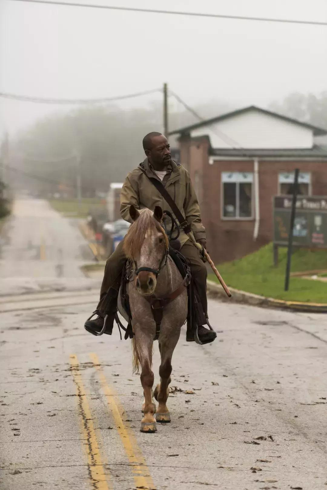 十年时间能做什么？把《行尸走肉》从神剧变成烂剧