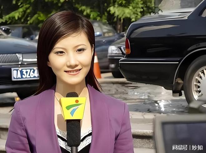 都是广东主持人，没想到他俩是夫妻，结婚生子多年，一起打拼事业