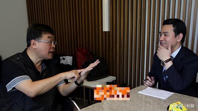 都是广东主持人，没想到他俩是夫妻，结婚生子多年，一起打拼事业