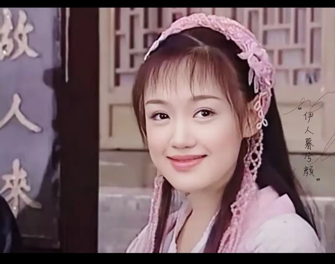 48岁薛佳凝晒出家居照，仅“一佛堂〞就圈粉无数，那叫一个高级！