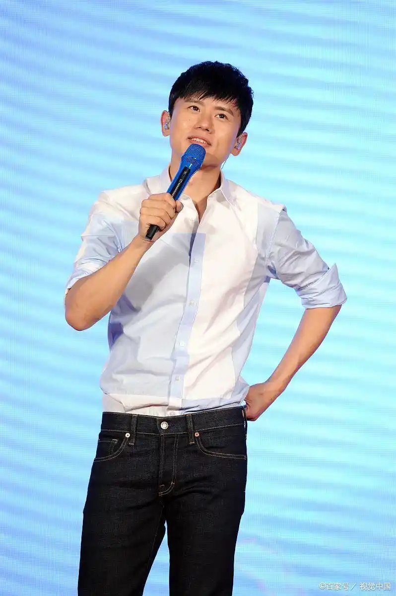 回溯星光起点：张杰与那一届快男的璀璨之旅