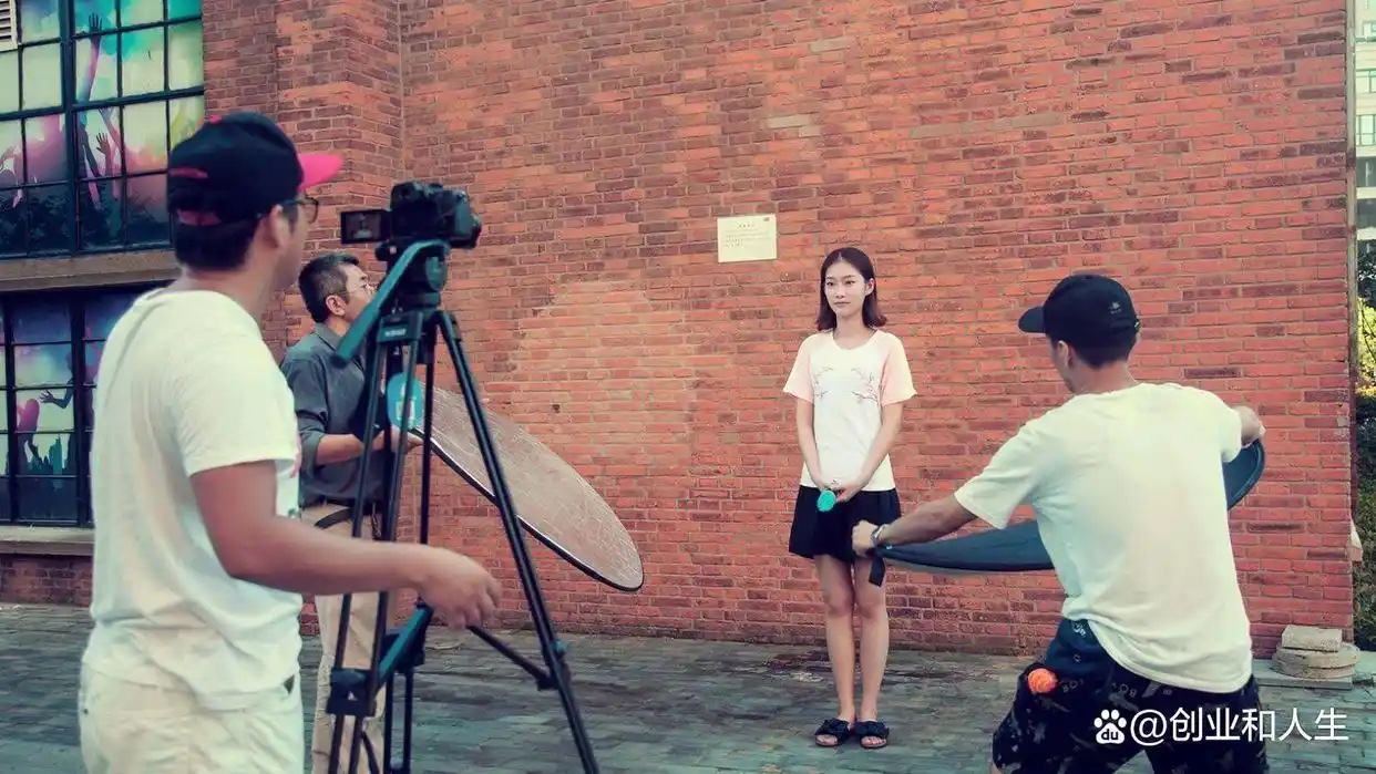 网上做兼职的赚钱软件有哪些？分享十个靠谱兼职软件，有手就行