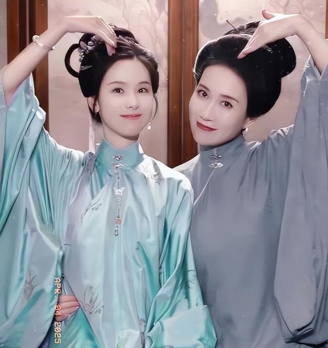 海南红毯太真实，毛晓彤挤出副乳，温峥嵘险走光，陈都灵平胸