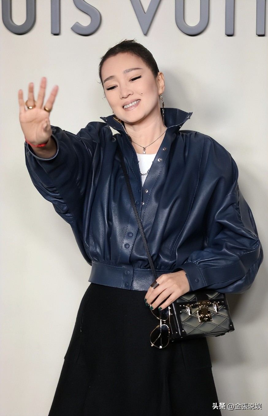 LV红毯太真实！巩俐让C位，金晨嘴歪，宋茜褶多，钟楚曦一脸男相