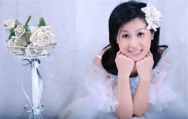 辽宁卫视非常火的女主持人，她是谁？跟赵本山团队还有过多次合作