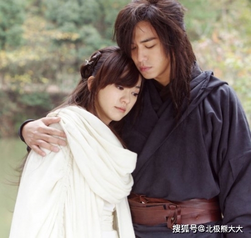 “黑道太子爷”陈楚河的选妃日记，女友个个都是人间绝色