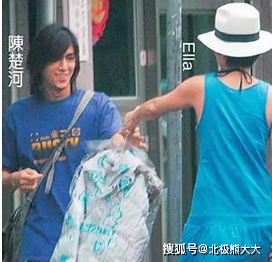 “黑道太子爷”陈楚河的选妃日记，女友个个都是人间绝色