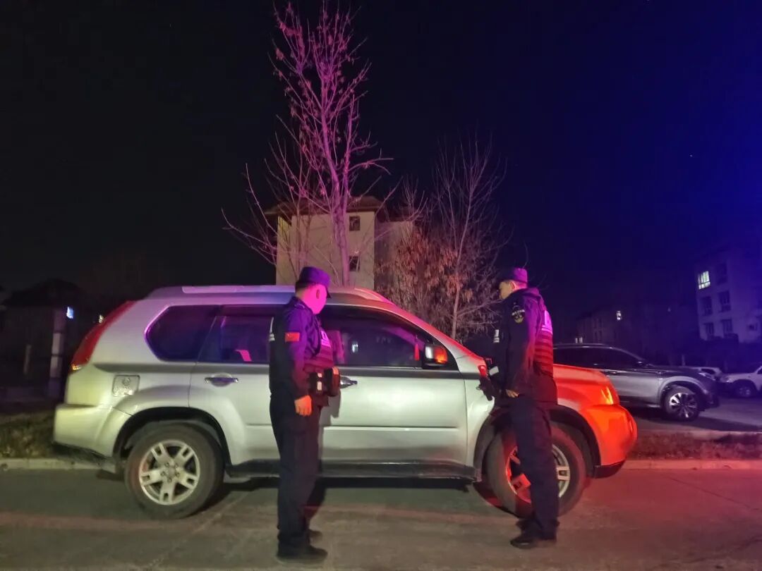 四师公安“夜查+服务”双在线！夜间出门超放心～