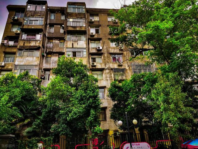 拆迁梦碎！未来10年老小区只有这4条路，看看你家走哪条