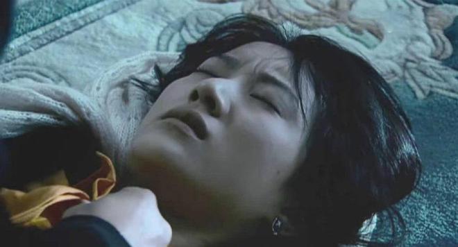 再看《蜗居》：宋思明到死都不知，海藻留在他车上“那一滴血”的真相