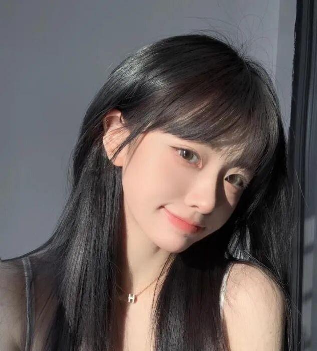 你适合“直发”还是“卷发”？关键由这3点决定，选错容易显老