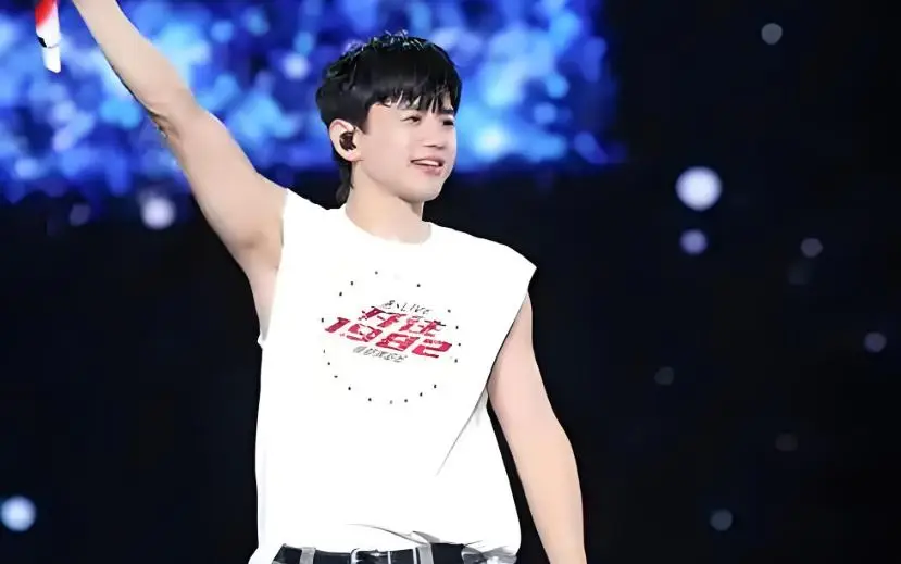 这次官媒“点评”张杰，暴露真实境遇，他与王宝强同遭困境