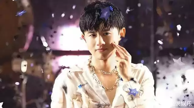 张杰再被质疑假唱，实力歌手遭网友攻击，背后默默付出令人动容