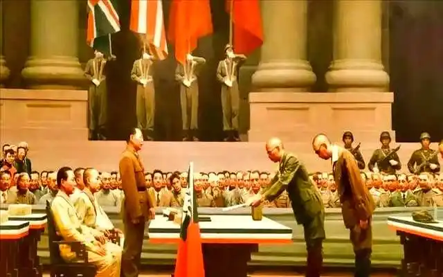 高市麻烦不小!美俄出手补刀,日本记者火上浇油,必须驱逐薛剑