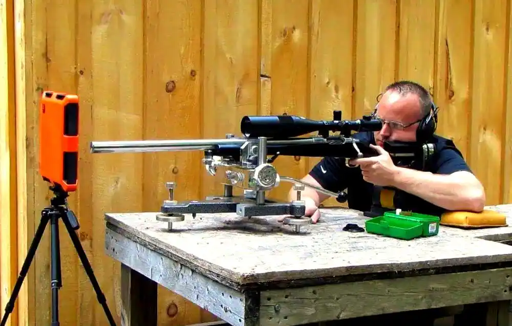 现代弹药设计的突破与创新：远射程的实现