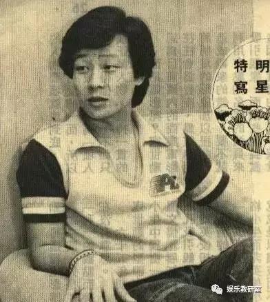 出生军人家庭,出道就演男一号,一夫两妻多年,儿子帅气长这样