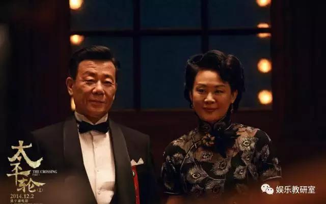 出生军人家庭,出道就演男一号,一夫两妻多年,儿子帅气长这样