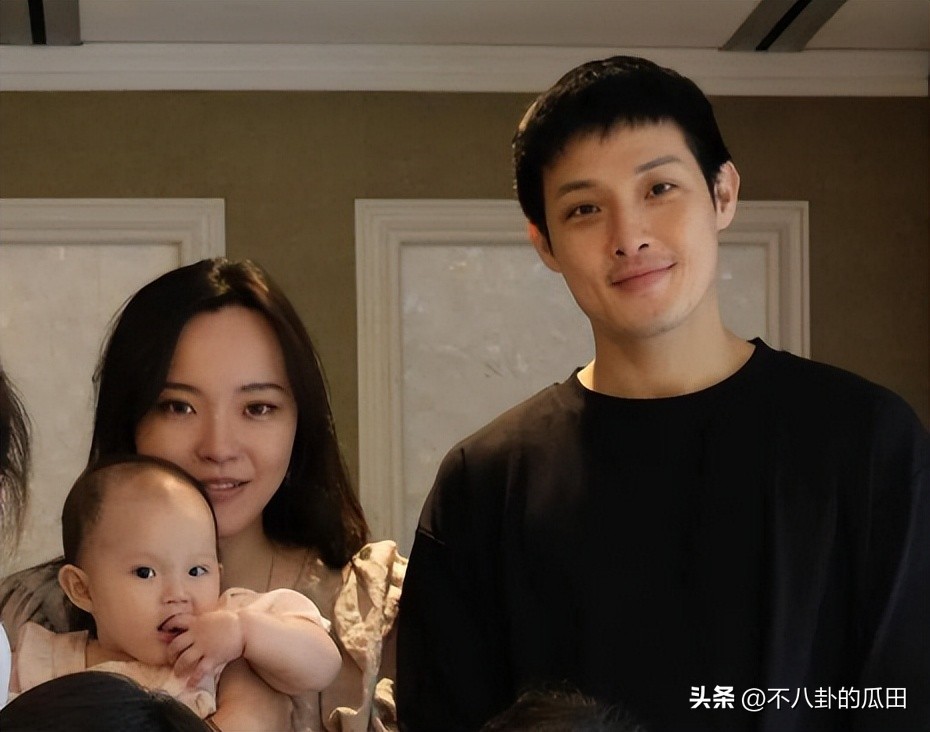 一妻一妾、5个儿女、68岁“视帝”寇世勋，晚年竟还有贤妻在侧