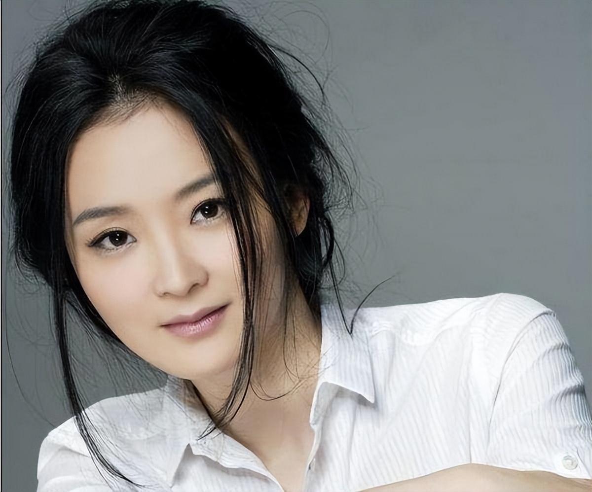 ​演员王艳：老师做媒，23岁嫁给大11岁富豪王志才，婚姻生活如何？