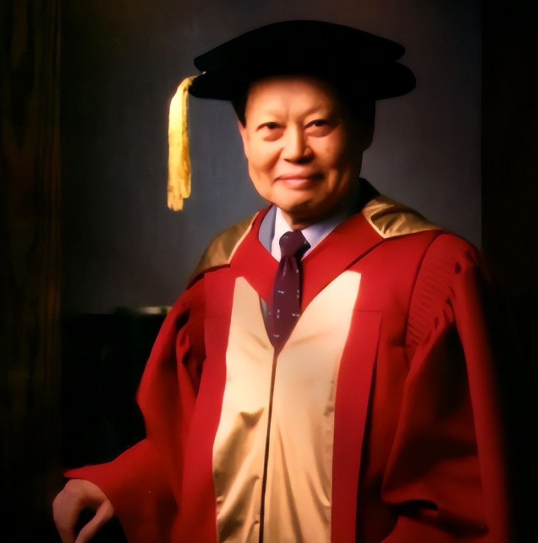 杨振宁三次拒绝父亲回国邀请，父亲抱憾离世，杨振宁一直耿耿于怀