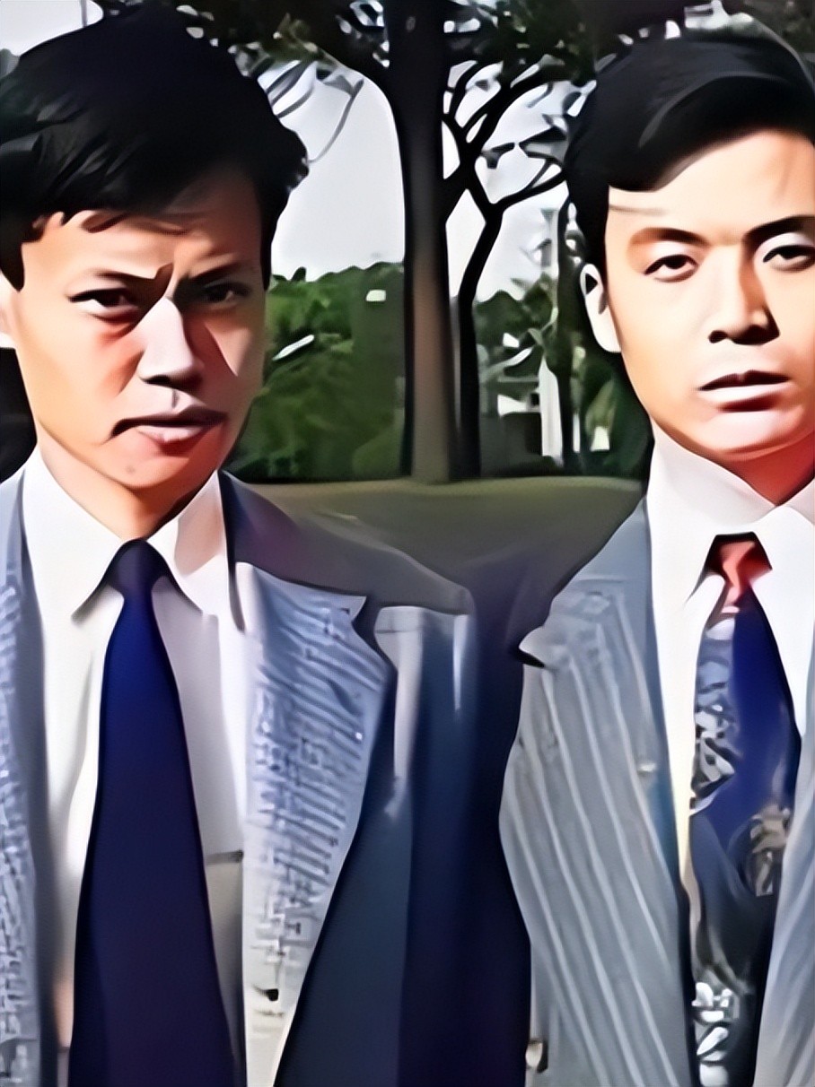 杨振宁三次拒绝父亲回国邀请，父亲抱憾离世，杨振宁一直耿耿于怀