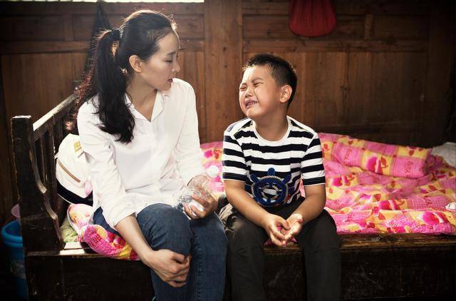 “晴格格”王艳：丈夫比她大11岁，25年豪门婚姻，带给她多少委屈