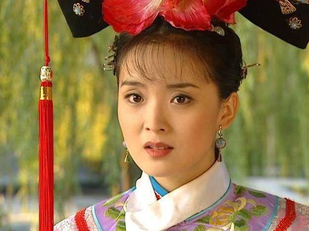 “晴格格”王艳：丈夫比她大11岁，25年豪门婚姻，带给她多少委屈