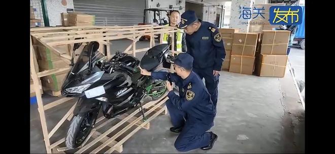 烟花爆竹、香烟、瞒报、夹藏..深圳、宁波、广州海关公布多起案例