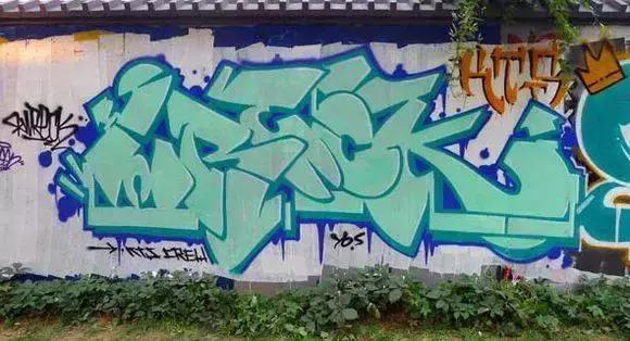 特稿 | 中国有涂鸦：深夜街头自由写手的故事