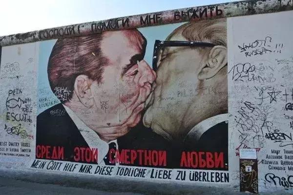 特稿 | 中国有涂鸦：深夜街头自由写手的故事