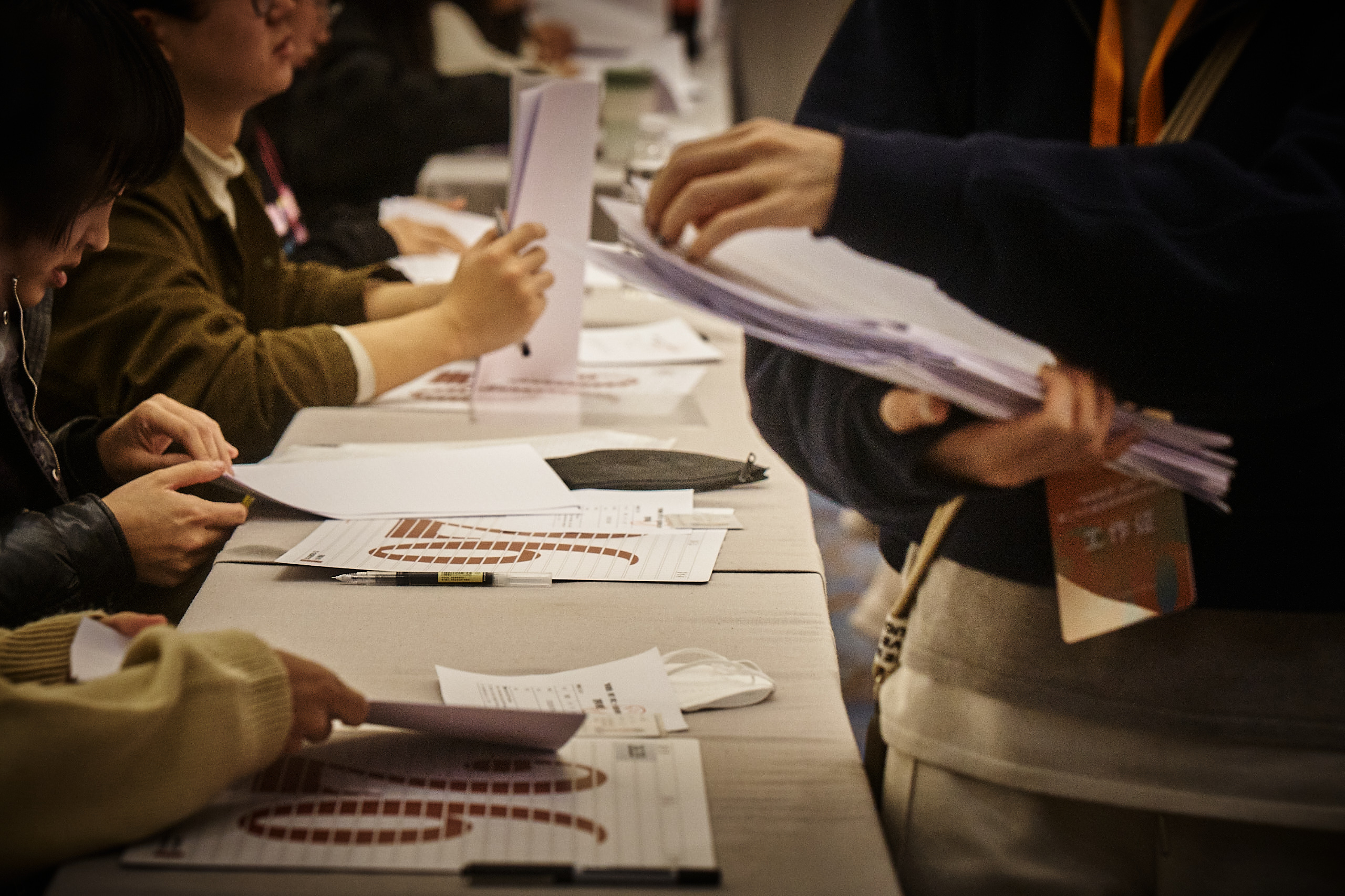 今年不受年龄限制，在校大学生都能参加新概念作文大赛了