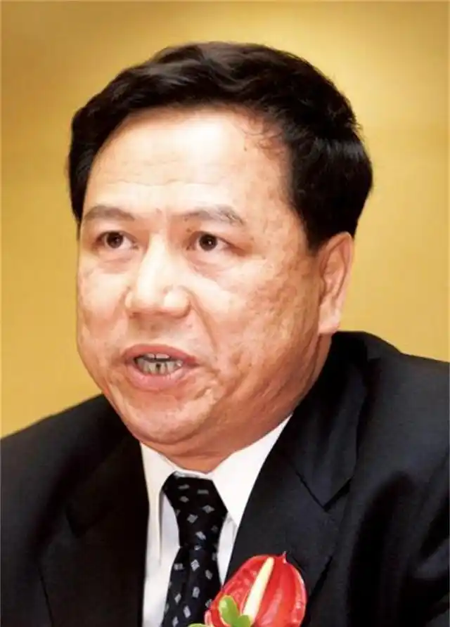 “晴格格”王艳为何巅峰退圈?只因丈夫王志才,在北京紫禁城隔壁给她盖了座“皇宫”