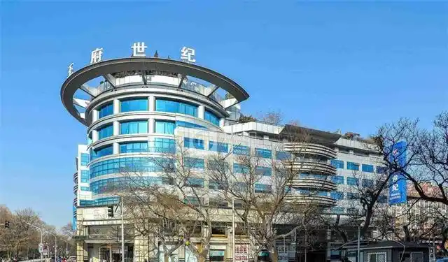 “晴格格”王艳为何巅峰退圈?只因丈夫王志才,在北京紫禁城隔壁给她盖了座“皇宫”