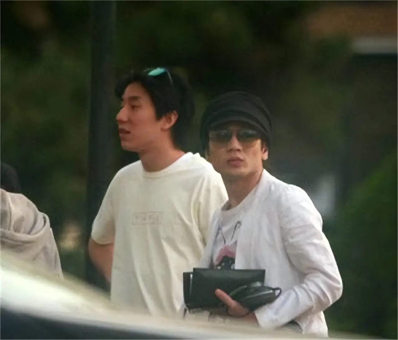 王艳和老公，低调恩爱26年，其实豪门生活不好过