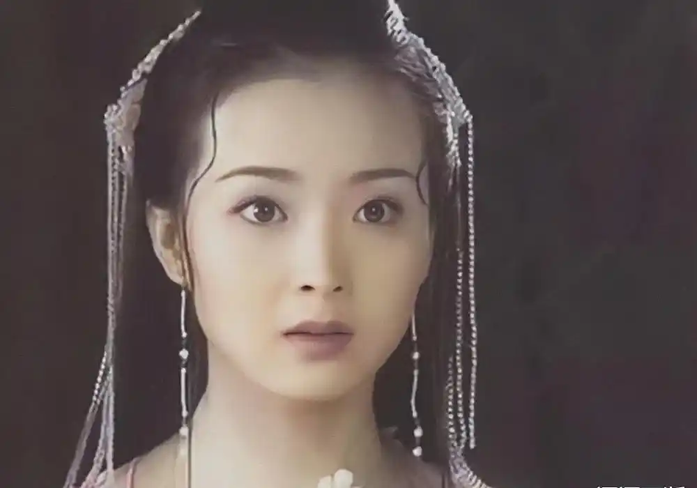 51岁王艳终于熬出头！婆婆去世、丈夫失联，23年忍辱终爆发