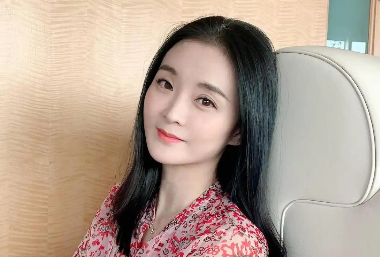 51岁王艳终于熬出头！婆婆去世、丈夫失联，23年忍辱终爆发